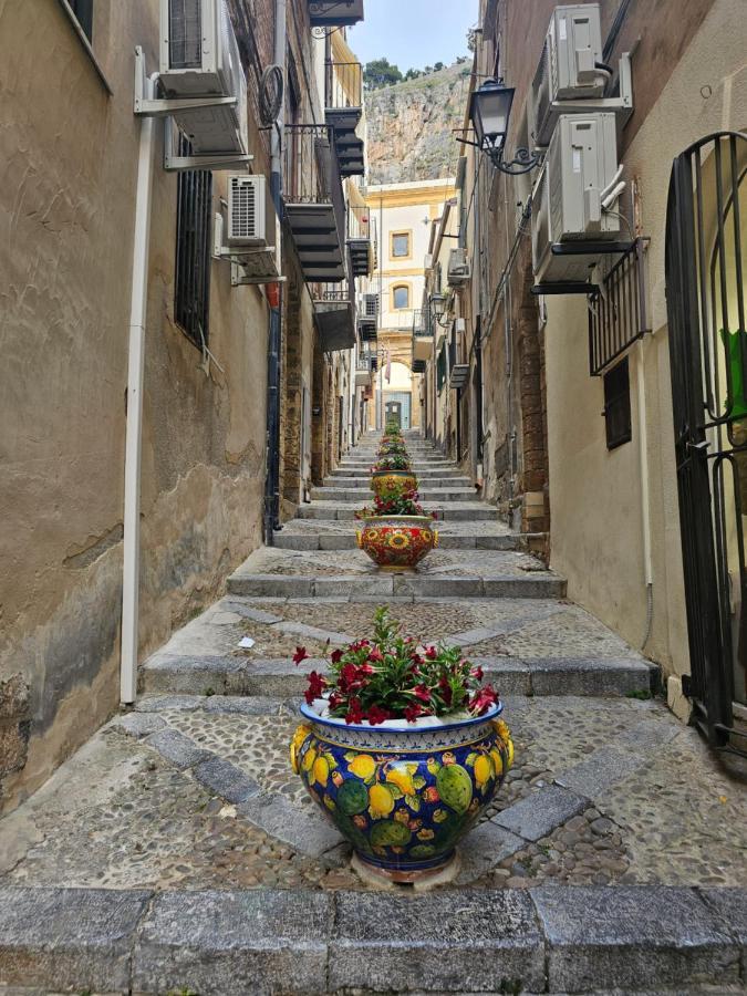 Zaffiro'S House Hotel Cefalu Exterior photo